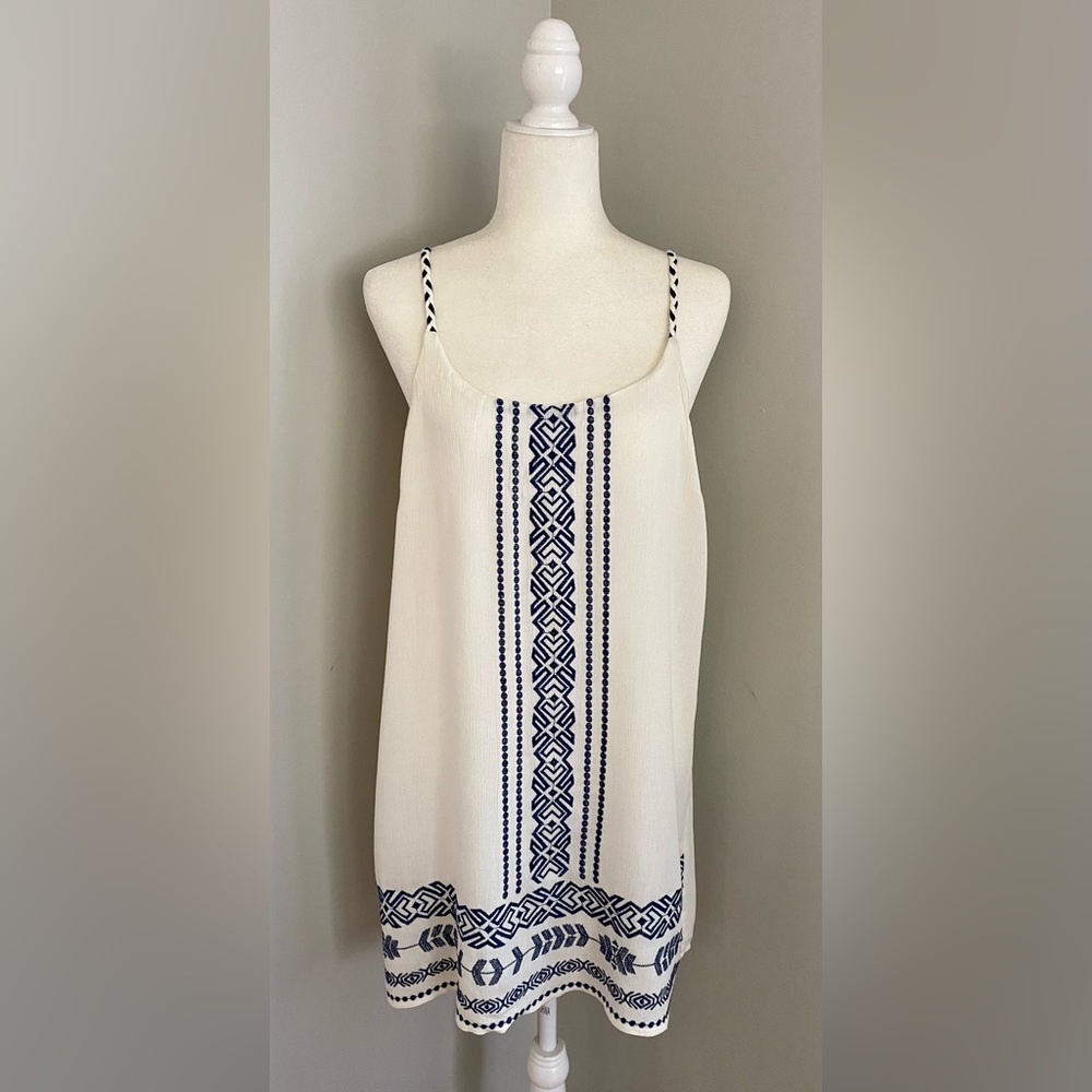 Brand new with tags- Skies Are Blue dress